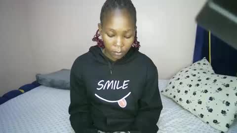 honey_nubia0 online show from 13, 12, 2025