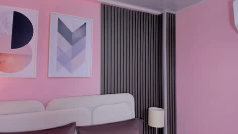 honey_sofii_ online show from 1, 10, 2025