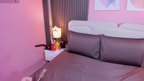 honey_sofii_ online show from 14, 10, 2025