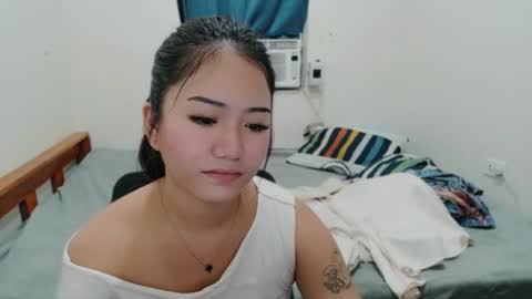 HoneyAfterDark  online show from 13, 6, 2026