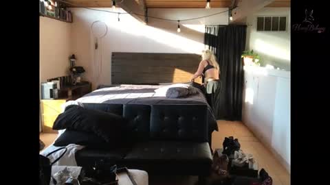 honeybuhnny online show from 3, 4, 2026