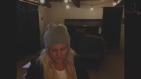 honeybuhnny online show from 21, 4, 2026