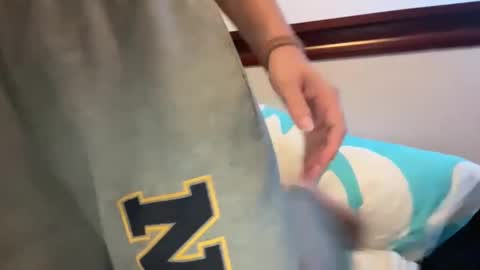 honeybun_z online show from 7, 10, 2025