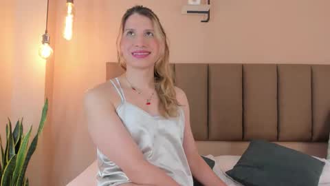 honeygray02 online show from 15, 10, 2025