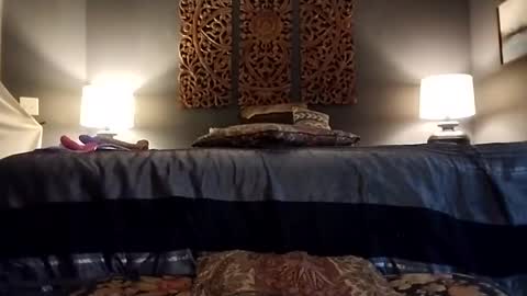 Snapshot of honeyhive_4u chatting on 11, 2, 2025 Honey online show from 11, 2, 2025