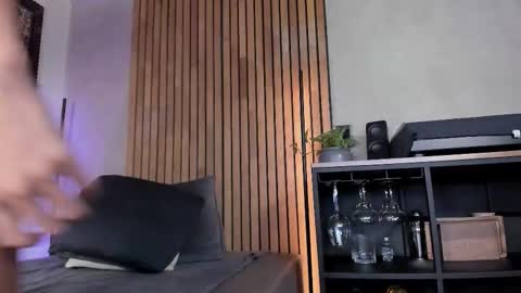 Sofia independent model online show from 26, 9, 2025