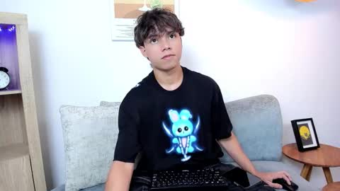 Snapshot of honeymoon_sariel chatting on 23, 11, 2025 honeymoon_sariel online show from 23, 11, 2025