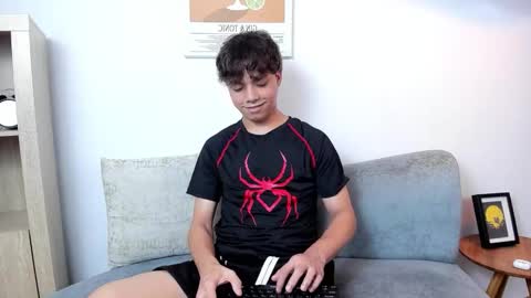 Snapshot of honeymoon_sariel chatting on 27, 11, 2025 honeymoon_sariel online show from 27, 11, 2025