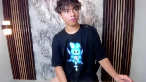 Snapshot of honeymoon_sariel chatting on 6, 5, 2026 honeymoon_sariel online show from 6, 5, 2026