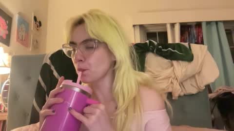 Emi Rose online show from 22, 2, 2026