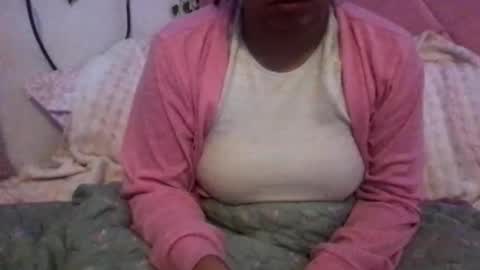 Snapshot of honeyy_89 chatting on 27, 4, 2026 honeyyy89 online show from 27, 4, 2026