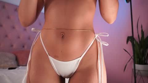 Honey Moon  Help me to reach 100 thumbs up online show from 22, 12, 2025