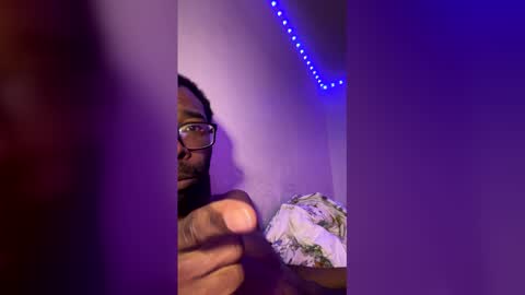 blackhoodcouple online show from 23, 2, 2026