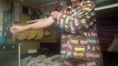 hoodoou online show from 10, 1, 2026