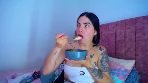 Snapshot of hoot_alicee chatting on 11, 9, 2025 ONLYFANS online show from 11, 9, 2025