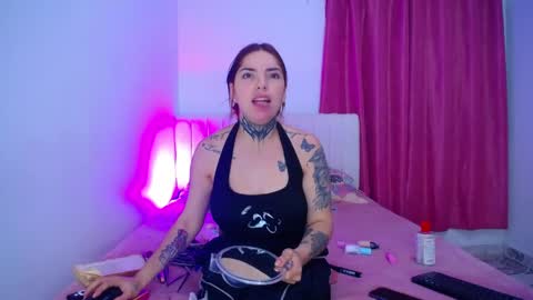 Snapshot of hoot_alicee chatting on 6, 5, 2026 ONLYFANS online show from 6, 5, 2026