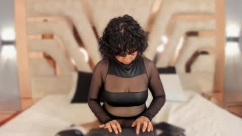 Layla Noir online show from 3, 5, 2026