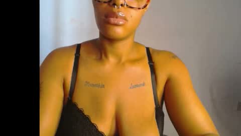 Snapshot of horny_ebonygirl_ chatting on 6, 2, 2026 horny_ebonygirl_ online show from 6, 2, 2026