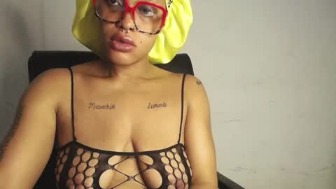 horny_ebonygirl_ online show from 2, 4, 2026