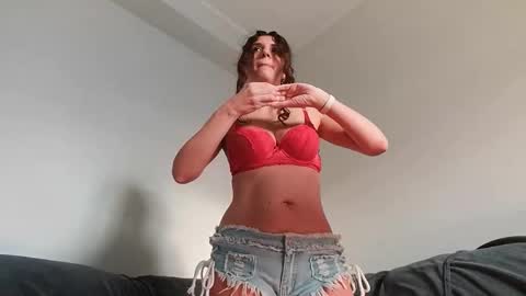 horny_mommmy online show from 18, 1, 2026