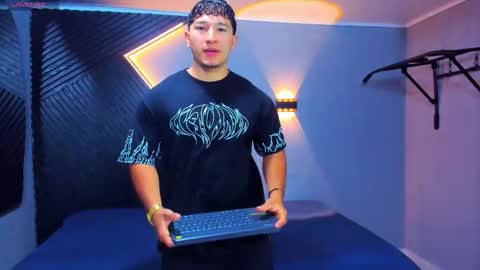 horny_nick18 online show from 13, 3, 2026