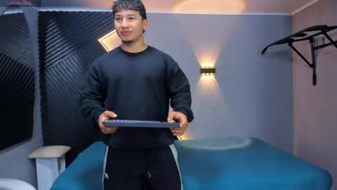 horny_nick18 online show from 15, 4, 2026