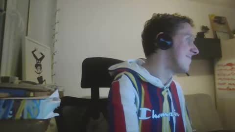 Snapshot of horny_pole chatting on 4, 12, 2024 horny_pole online show from 4, 12, 2024