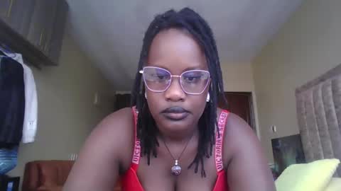 Snapshot of horny_sexxy_babe chatting on 13, 11, 2025 Lucy online show from 13, 11, 2025