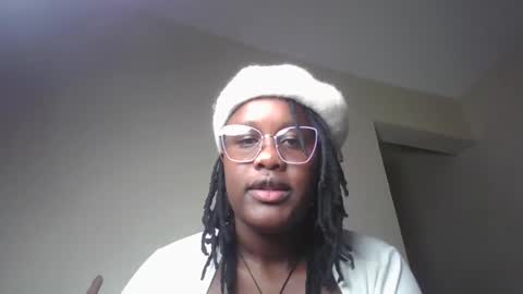 Snapshot of horny_sexxy_babe chatting on 24, 11, 2025 Lucy online show from 24, 11, 2025