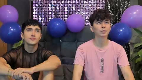 Alex and Camilo online show from 23, 2, 2025