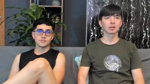 Alex and Camilo online show from 22, 9, 2025