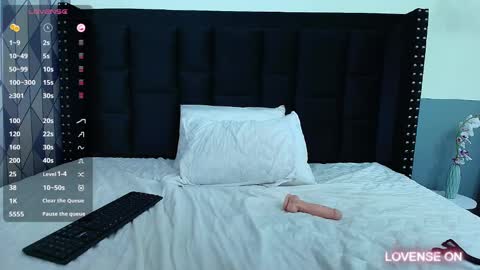 Khloe  online show from 23, 12, 2024