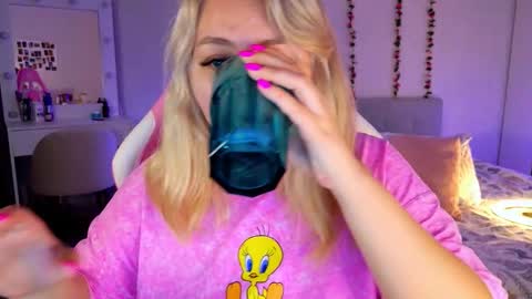 HornyCakee online show from 22, 11, 2025