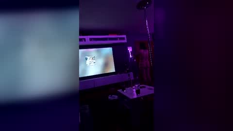 Snapshot of hornycoupledeluxe chatting on 2, 8, 2026 hornycoupledeluxe online show from 2, 8, 2026
