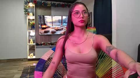 Snapshot of hornygirl_20000 chatting on 24, 4, 2026 hornygirl_20000 online show from 24, 4, 2026