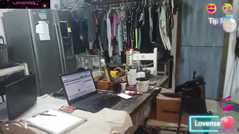 Snapshot of hornyhippies0080 chatting on 26, 10, 2025 Nix D online show from 26, 10, 2025