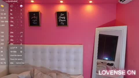 Snapshot of hornyhousekeeper_ chatting on 12, 1, 2025 Valentina online show from 12, 1, 2025