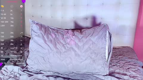 Snapshot of hornyhousekeeper_ chatting on 4, 2, 2025 Valentina online show from 4, 2, 2025