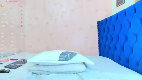 Snapshot of hornylatimommy chatting on 21, 1, 2025 Natasha online show from 21, 1, 2025