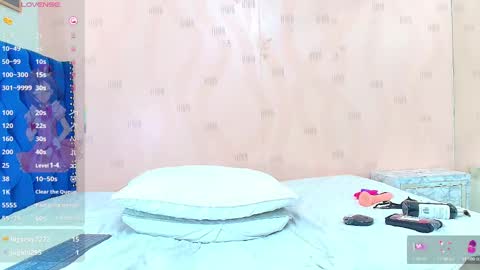 Snapshot of hornylatimommy chatting on 12, 2, 2025 Natasha online show from 12, 2, 2025