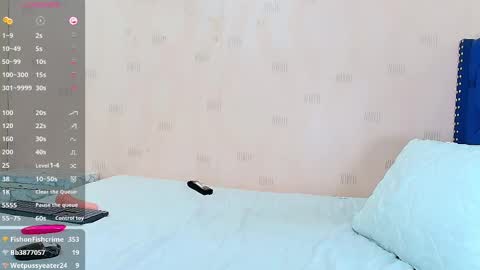 Snapshot of hornylatimommy chatting on 25, 2, 2025 Natasha online show from 25, 2, 2025