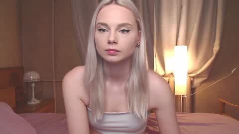 Nikki online show from 4, 2, 2025