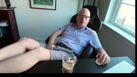 Snapshot of hornynthick70 chatting on 17, 5, 2026 hornynthick70 online show from 17, 5, 2026