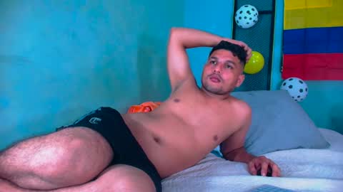 Snapshot of hornyshow1 chatting on 30, 5, 2026 hornyshow1 online show from 30, 5, 2026