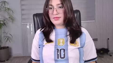 little cutties online show from 16, 7, 2026
