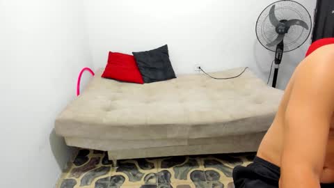 ronald and victoria online show from 16, 2, 2026