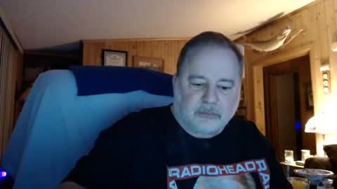 Snapshot of horsebigballs chatting on 2, 2, 2025 horsebigballs online show from 2, 2, 2025