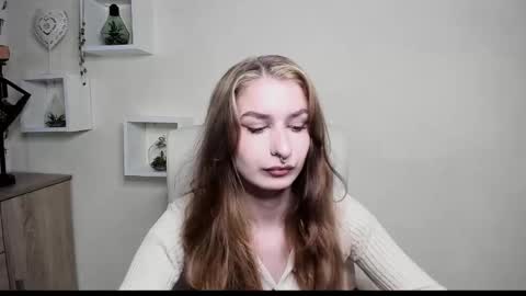 NINA online show from 16, 10, 2025