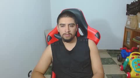 Snapshot of hot__husbands chatting on 18, 11, 2025 hot__husbands online show from 18, 11, 2025