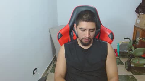 Snapshot of hot__husbands chatting on 22, 11, 2025 hot__husbands online show from 22, 11, 2025